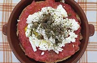 Beautiful Sifnos Restaurant - Biscotte à la tomate râpée et à la feta